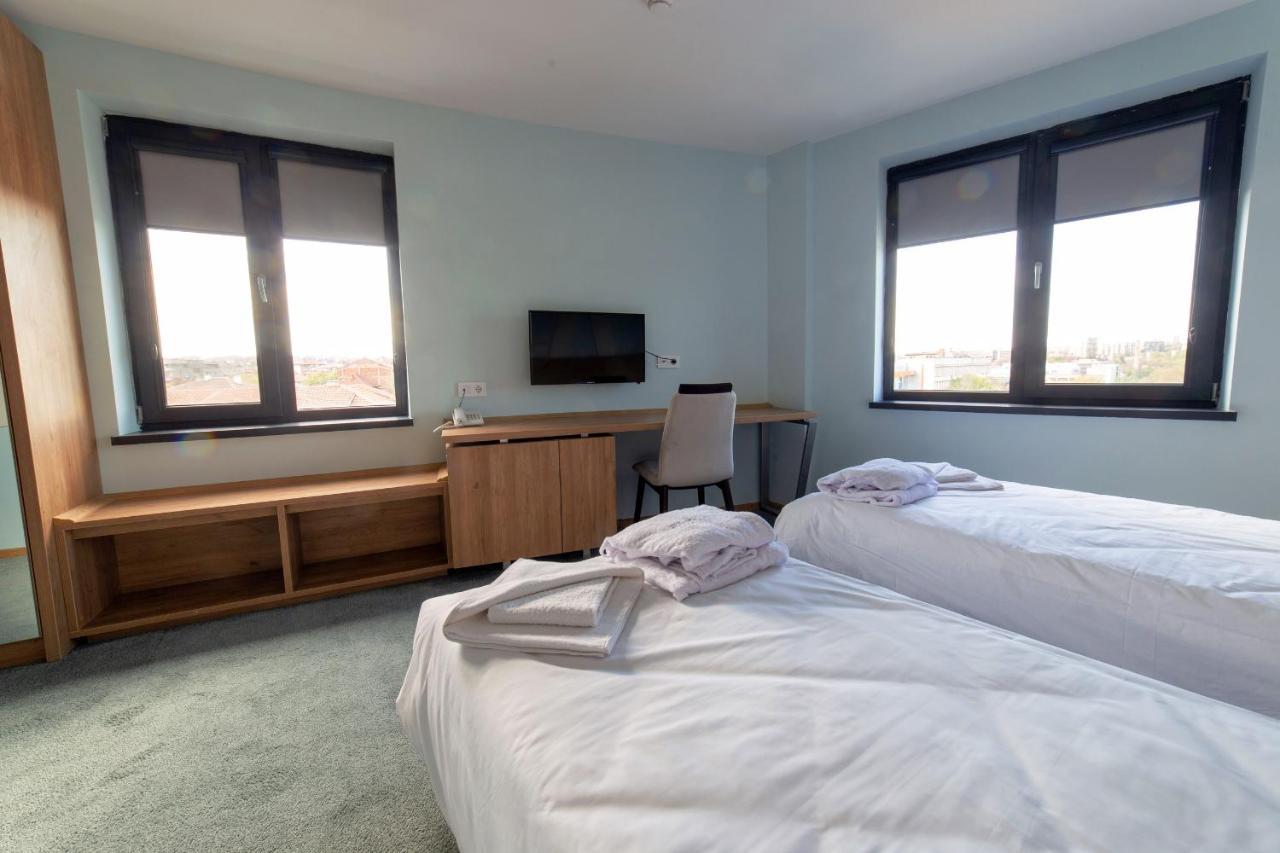 Hotel Verticalplus Хасково Екстериор снимка