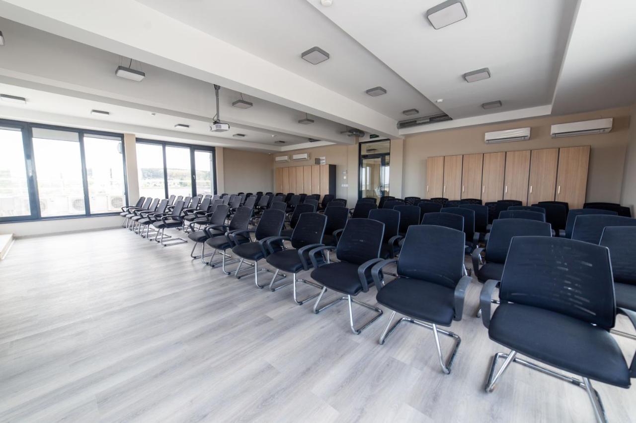 Hotel Verticalplus Хасково Екстериор снимка