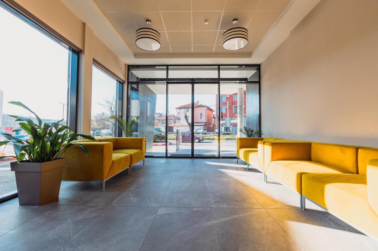 Hotel Verticalplus Хасково Екстериор снимка