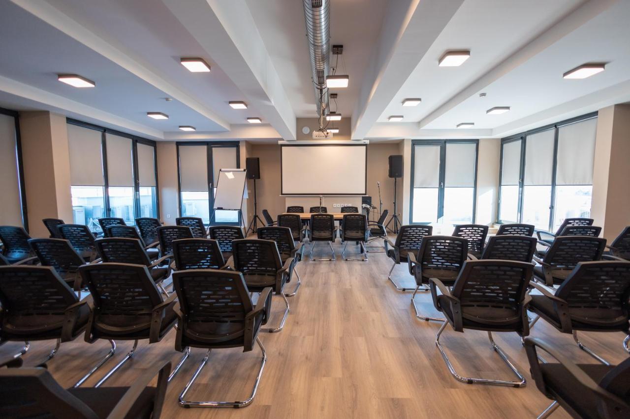 Hotel Verticalplus Хасково Екстериор снимка
