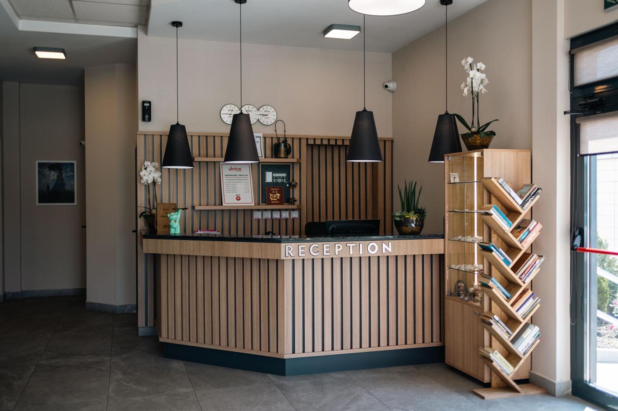 Hotel Verticalplus Хасково Екстериор снимка